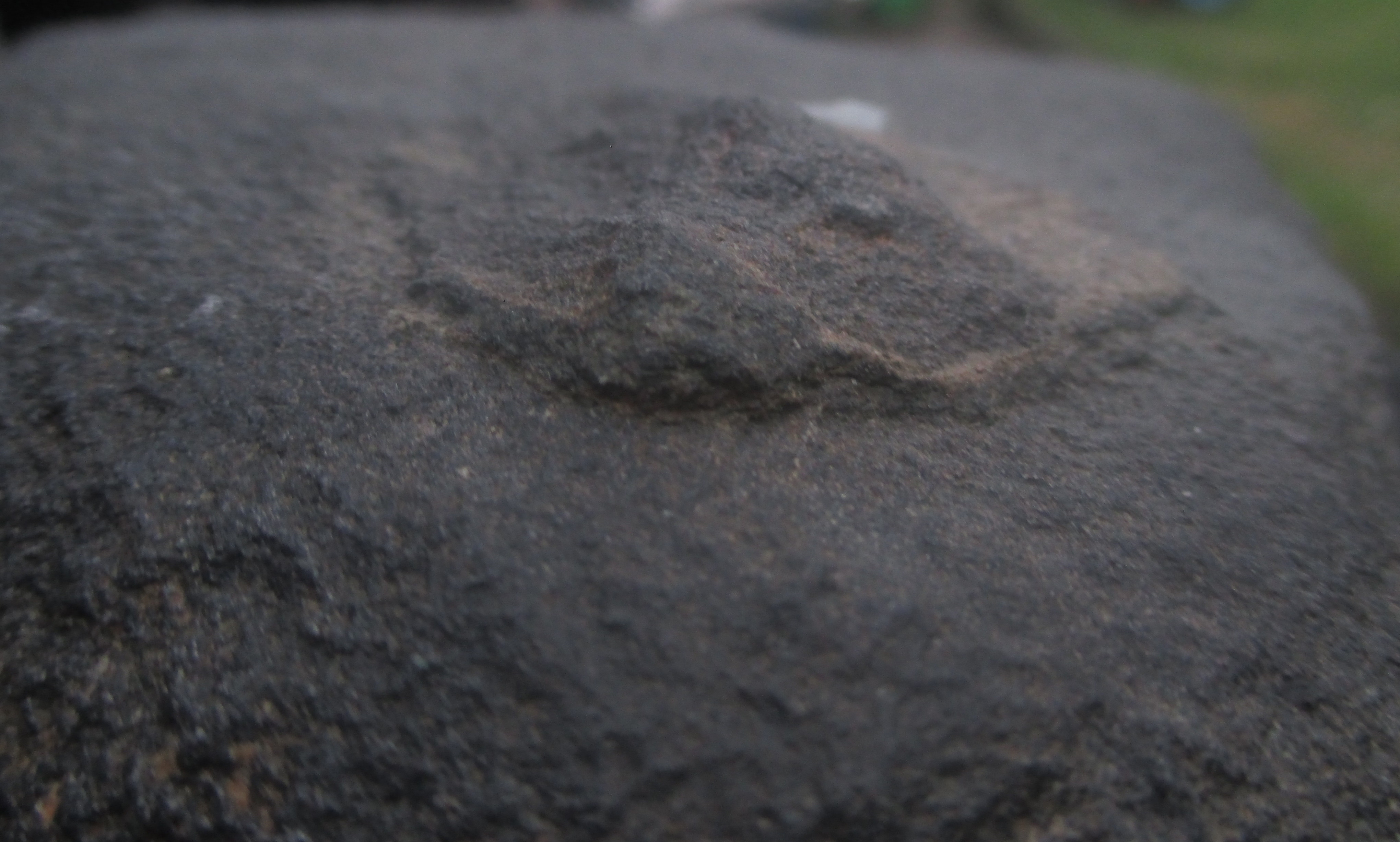 2 Meteoriten, die sich im Weltall gefunden haben und nicht mehr trennten